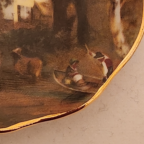 2 Miniature Porcelain Plates - Picture 4 of 9